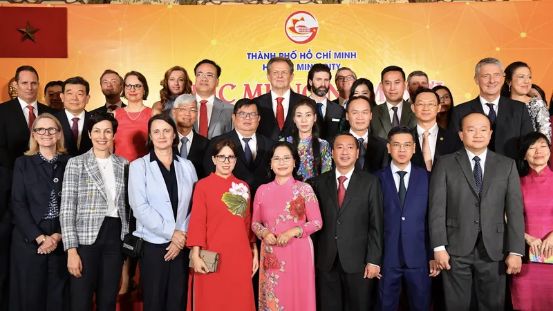 Buổi gặp gỡ các cơ quan đại diện nước ngoài nhân dịp đầu năm. Ảnh: VIỆT DŨNG