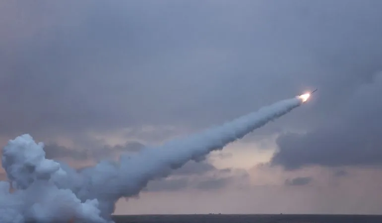Một vụ phóng tên lửa của Triều Tiên. Ảnh KCNA