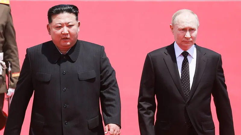 Nhà lãnh đạo Triều Tiên Kim Jong-un và Tổng thống Nga Putin. Ảnh: TASS