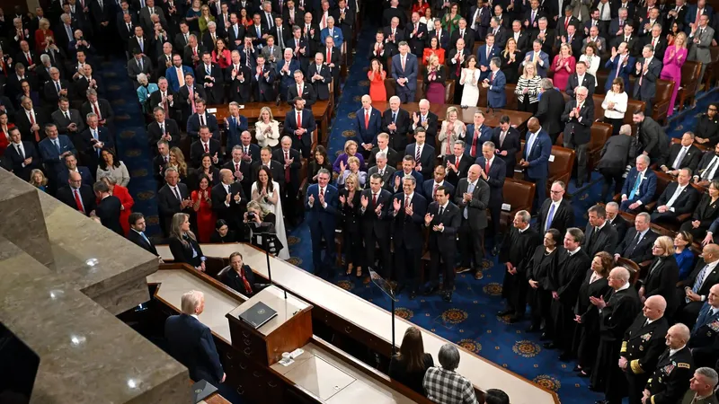 Tổng thống Donald Trump phát biểu trước Quốc hội Mỹ. Ảnh: NEW YORK TIMES 