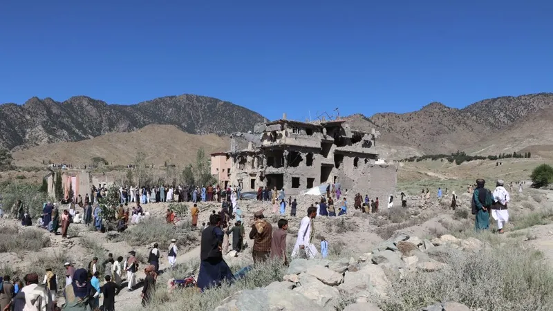 Hiện trường vụ không kích của Pakistan tại tỉnh Paktia. Ảnh: XINHUA 