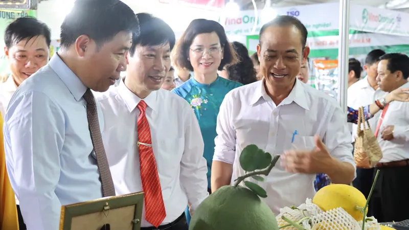 Hơn 300 gian hàng tham gia Hội chợ trái cây và hàng nông sản tỉnh Bình Phước 
