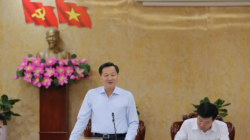 Phó Thủ tướng Chính phủ Lê Minh Khái làm việc tại tỉnh Bình Phước
