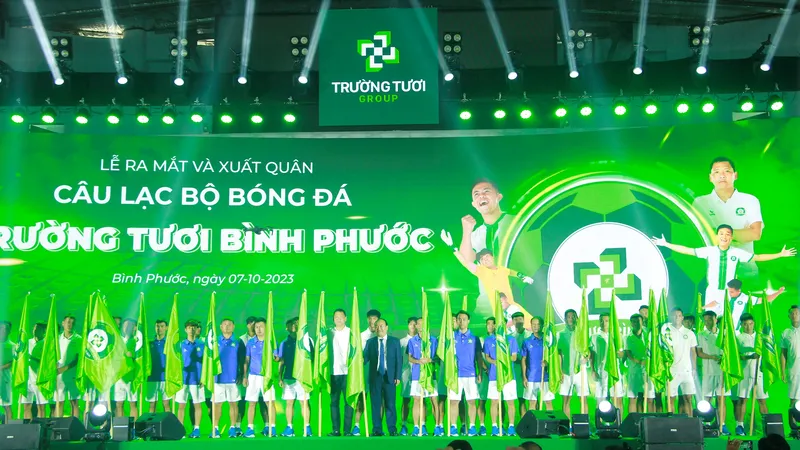HLV Park Hang Seo dự lễ xuất quân CLB Bóng đá Trường Tươi Bình Phước