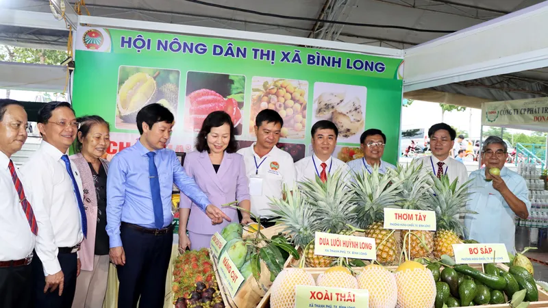 Hơn 400 gian hàng tham gia Hội chợ trái cây và hàng nông sản tỉnh Bình Phước