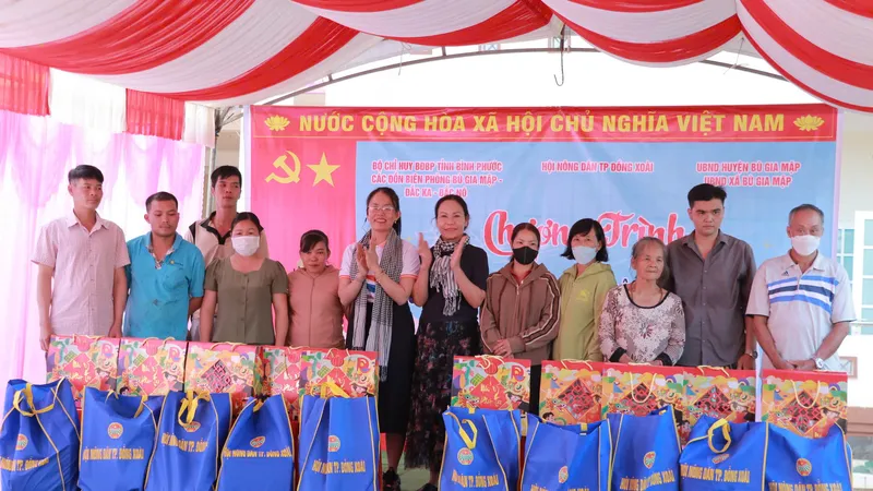 Bình Phước: Mang “Xuân biên phòng ấm lòng dân bản” đến người dân biên giới 
