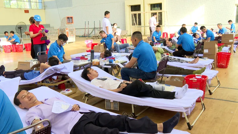 Bình Phước: 580 người tham gia hiến máu tại Lễ hội Xuân Hồng