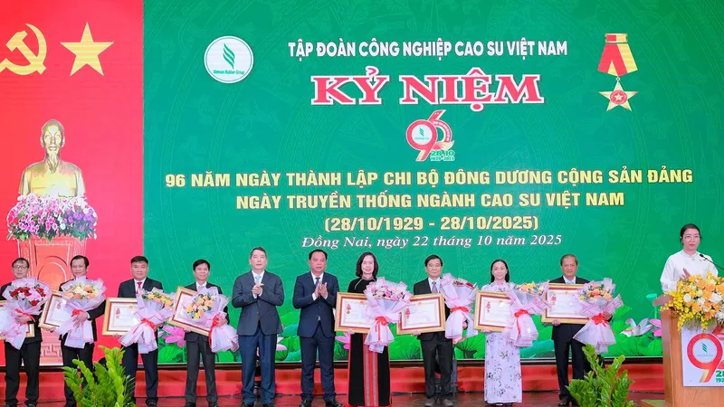 Cao su Đồng Nai – 96 năm vững bước cùng đất nước