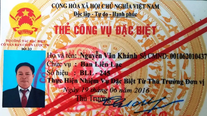 Thẻ "Công vụ đặc biệt" mang tên Nguyễn Văn Khánh.
