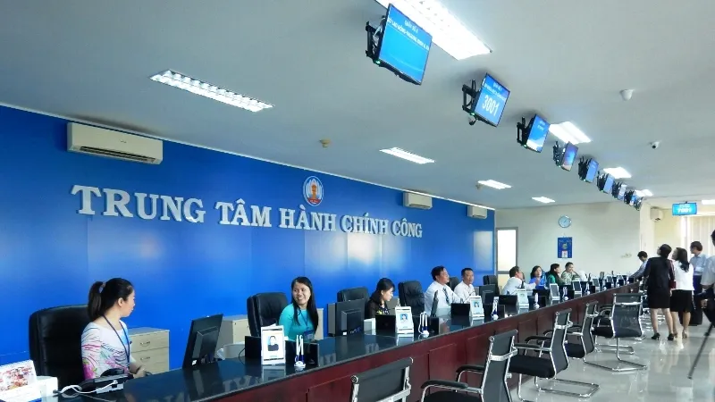 Mô hình Trung tâm Hành chính công ra đời giúp cả người dân và Nhà nước đều được lợi.