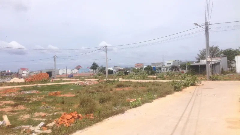 Hàng loạt dự án phân nền, chia lô bán đất thương phẩm trái pháp luật xảy ra tại TP Phan Thiết.