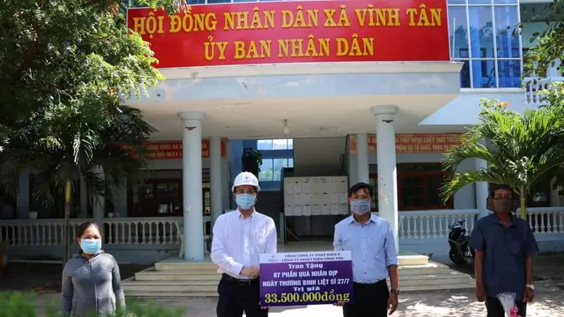 Ngoài việc tích cực ủng hộ quỹ phòng, chống dịch Covid-19, Công ty Nhiệt điện Vĩnh Tân còn thực hiện nhiều công tác an sinh xã hội khác.
