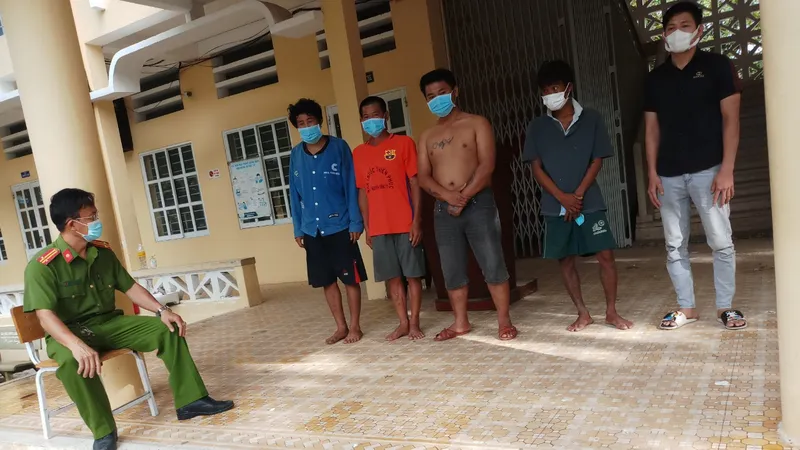 Hàng chục đối tượng nghiện ma túy tụ tập, la hét, đòi rời khu cách ly về nhà