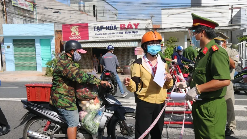 Tỉnh Bình Thuận sẽ tái thiết lập chốt kiểm soát, kiểm tra người ra và vào vùng đỏ, cam