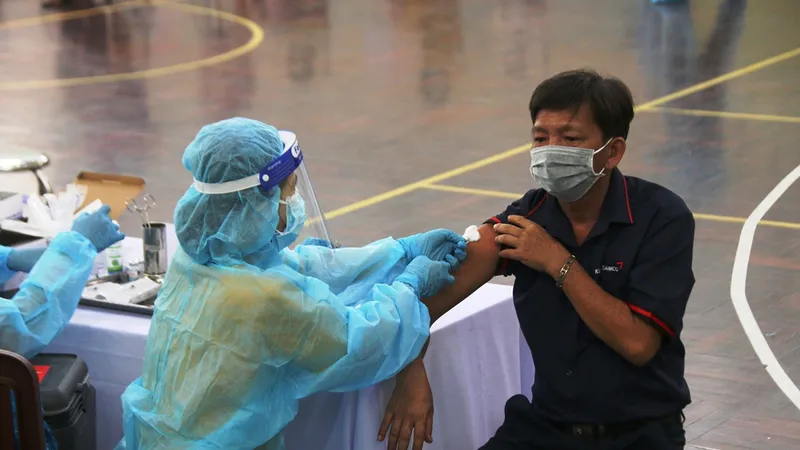  Tỷ lệ tiêm vaccine mũi 2 ở tỉnh Bình Thuận vẫn còn rất thấp.