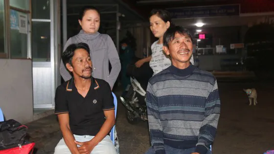 Một trong những lao động bị mất tích trên biển được cứu sống.