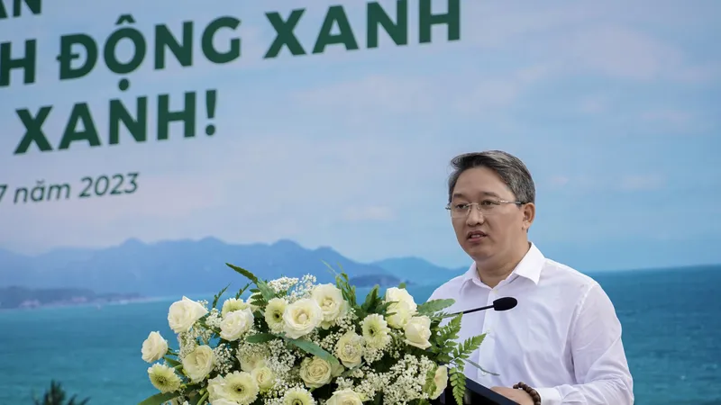 Bí thư Tỉnh ủy Khánh Hòa Nguyễn Hải Ninh phát động toàn dân tham gia chương trình Hành động xanh - Vì tương lai xanh 
