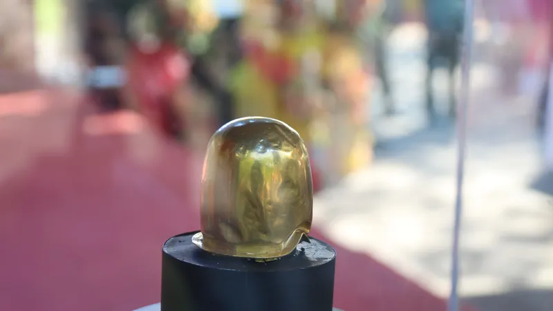 Bảo vật quốc gia Linga vàng