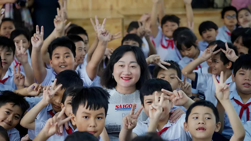 Chương trình “Thắp sáng niềm tin – Vượt khó đến trường” của Báo SGGP đến với học sinh Trường Tiểu học Vĩnh Phương 2 (tỉnh Khánh Hòa)