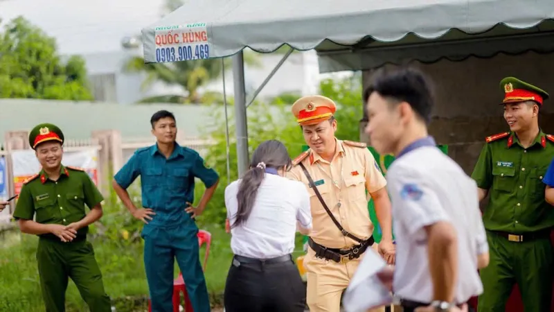 Thí sinh gửi lời cảm ơn đến lực lượng CSGT Công an tỉnh Lâm Đồng đã hỗ trợ kịp thời