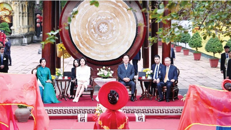 RoK President, spouse conclude state visit to Vietnam
