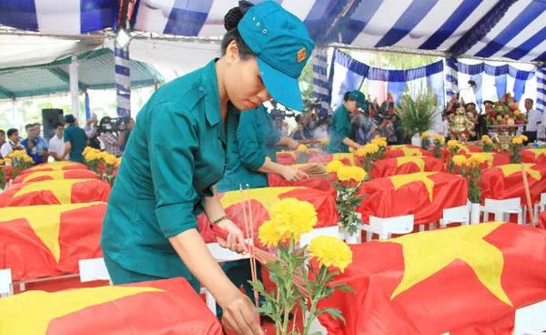 An táng 72 hài cốt liệt sĩ hy sinh trong trận đánh vào sân bay Biên Hòa 