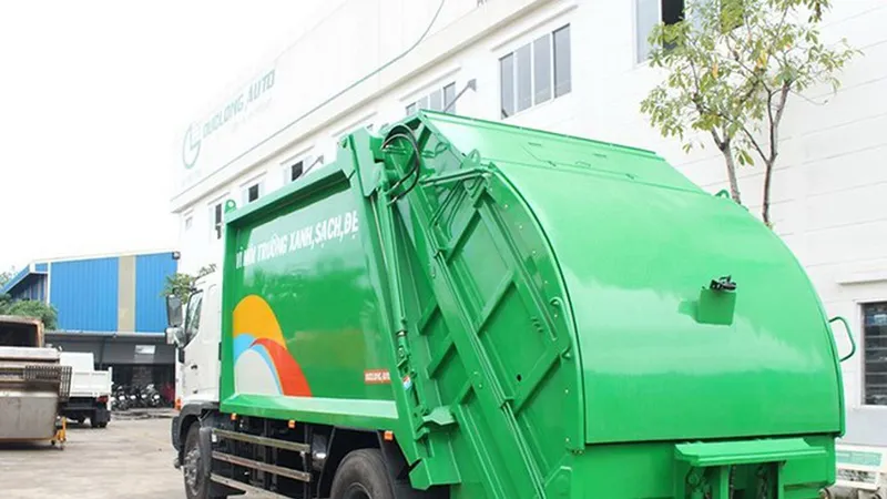 Công ty đã tiến hành đầu tư xe ép kín chuyên dụng