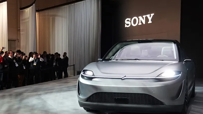 Sony trình làng xe điện Vision-S tại Triển lãm điện tử tiêu dùng (CES) 2020 diễn ra ở Las Vegas, Mỹ. 