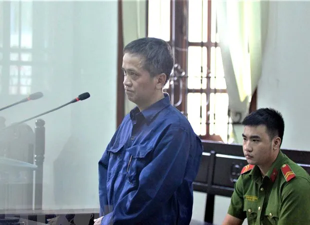 4 năm 6 tháng tù cho nguyên cán bộ Trung tâm hỗ trợ xã hội dâm ô trẻ em