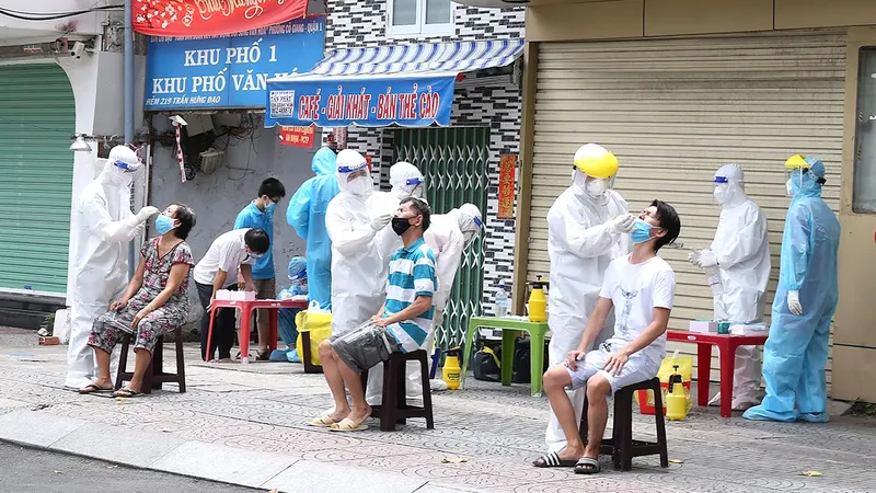 Tầm soát, phát hiện nhiều F0 trong cộng đồng: Sẵn sàng phương án điều trị