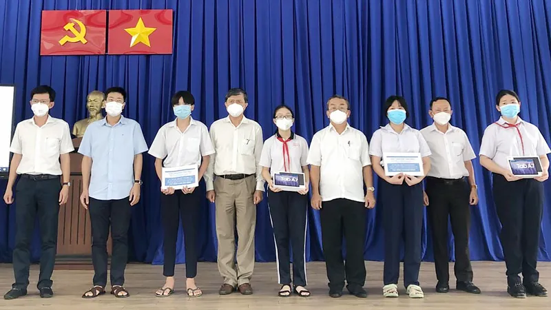 Nhiều giải pháp hỗ trợ học sinh học online