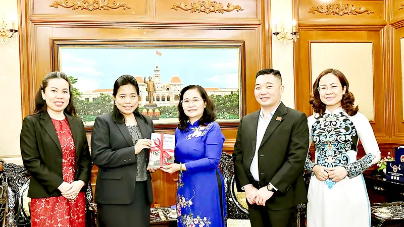 Tăng cường ngoại giao nhân dân giữa TPHCM và Thái Lan