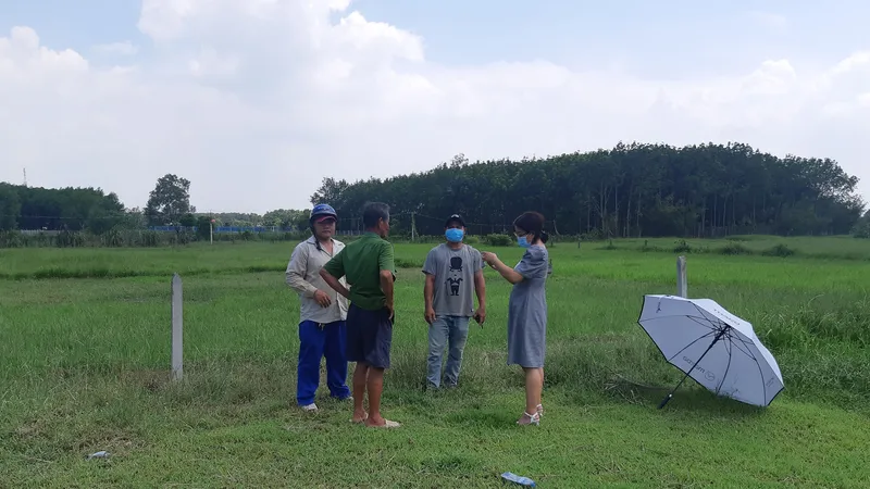 Cẩn trọng với cơn sốt đất
