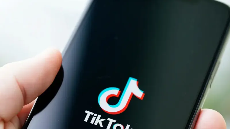 TikTok bị kiện vì tuyên truyền nội dung độc hại