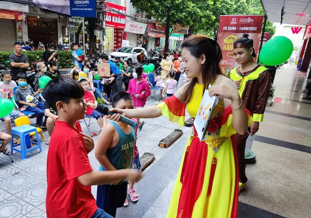Mang trung thu đến trẻ em