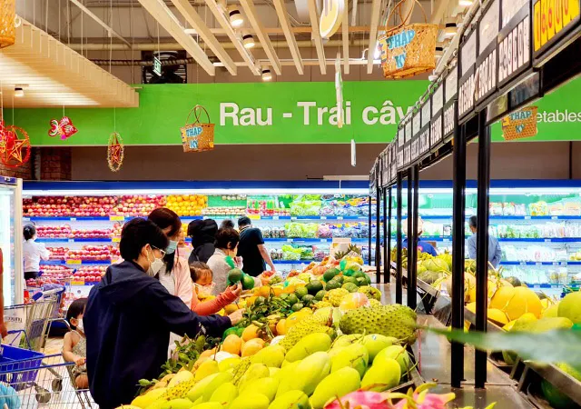 Chương trình “Tự hào hàng Việt 2022” tại Co.opmart thu hút người tiêu dùng mua sắm