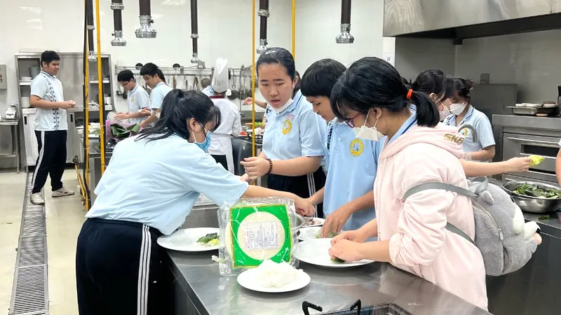 Đổi mới hướng nghiệp cho học sinh
