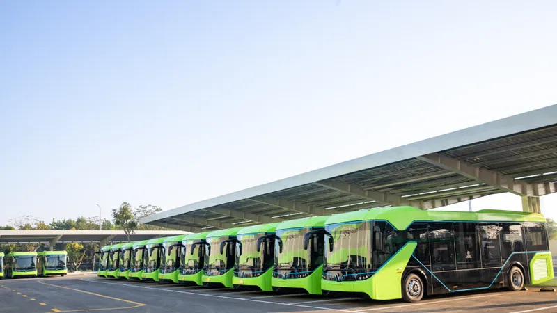 ADB thu xếp gói tín dụng biến đổi khí hậu trị giá 135 triệu USD phát triển giao thông xanh tại Việt Nam 