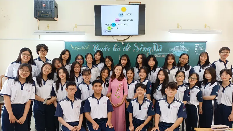 Giáo viên THPT - Tự hào “người thắp lửa”!