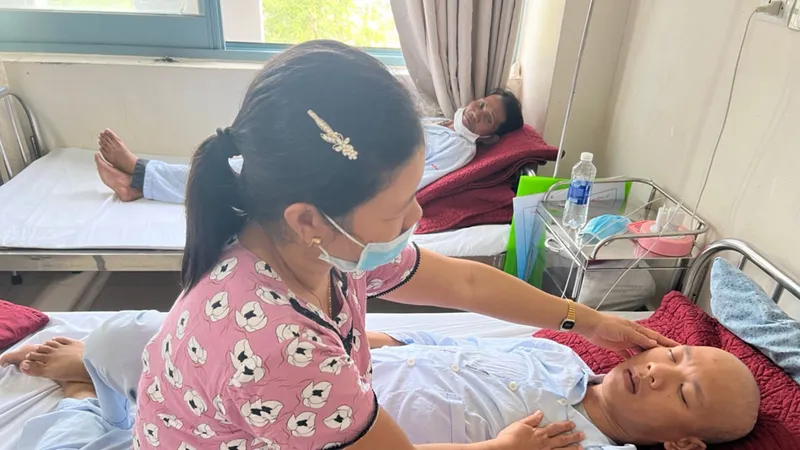 Sĩ quan quân đội mắc bệnh hiểm nghèo