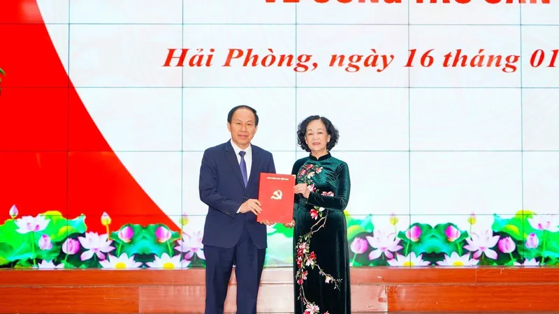 Đồng chí Lê Tiến Châu giữ chức Bí thư Thành ủy Hải Phòng