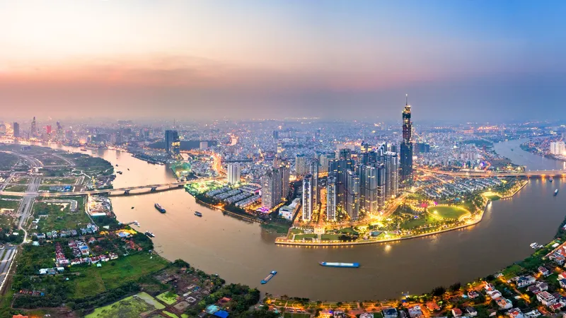 Một góc TPHCM hướng từ Thủ Thiêm nhìn vào trung tâm thành phố.