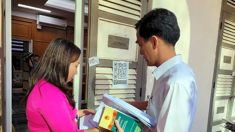 Kiên định thực thi nguyên tắc tập trung dân chủ trong công tác cán bộ của Đảng