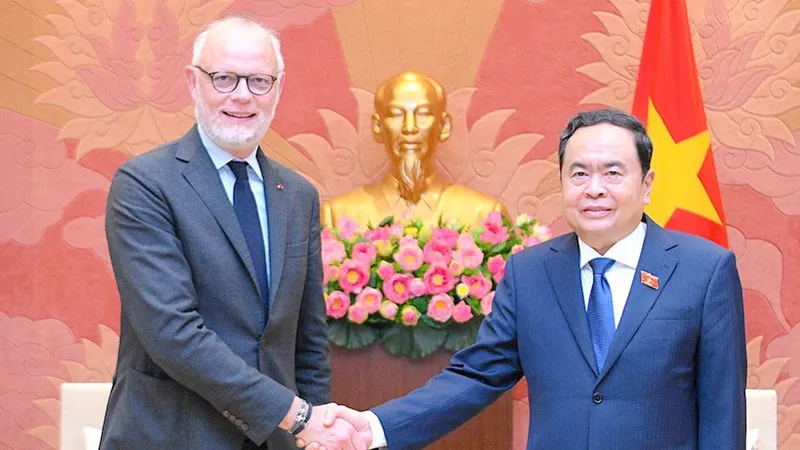 Phó Chủ tịch thường trực Quốc hội Trần Thanh Mẫn tiếp nguyên Thủ tướng Cộng hòa Pháp, Thị trưởng thành phố Le Harve