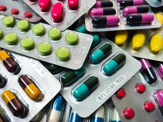 Thuốc phổ biến, thuốc hiếm phải đấu thầu tập trung cấp quốc gia để giảm giá thuốc cho người bệnh