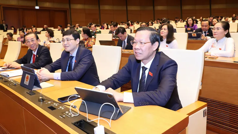 Quốc hội thông qua Nghị quyết về thí điểm một số cơ chế, chính sách đặc thù phát triển TPHCM