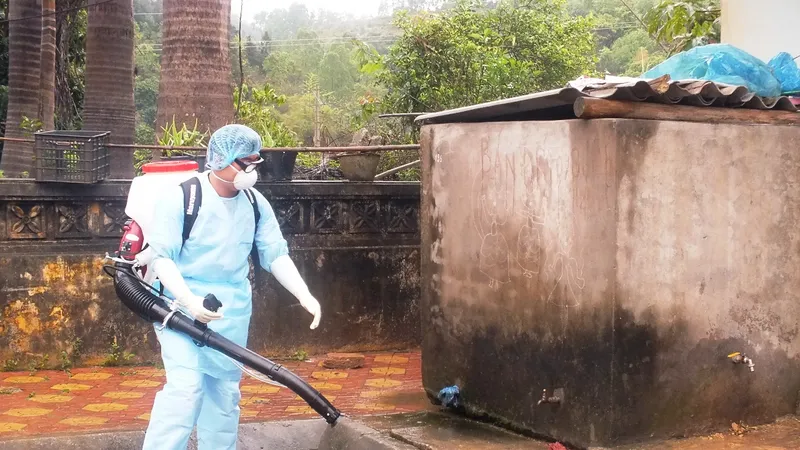 Phun hóa chất diệt muỗi tại các ổ dịch SXH, Zika phải đảm bảo đúng kỹ thuật theo hướng dẫn của cơ quan y tế