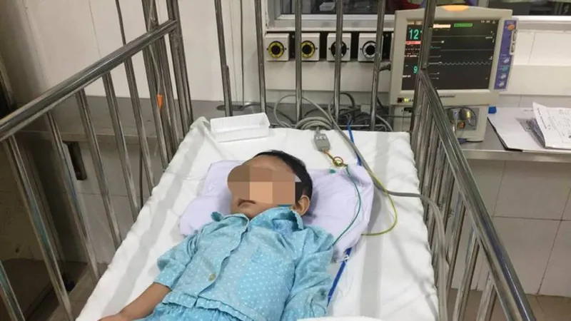 Cháu bé 1 tuổi ở Hà Nội bị bạo hành 