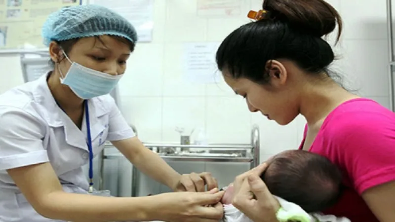 Thêm nhiều trẻ bị phản ứng sau tiêm vaccine ComBE Five