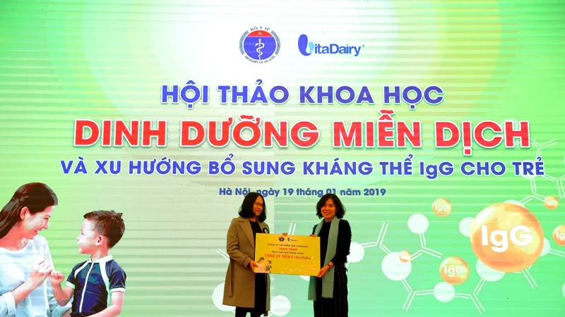  Kháng thể IgG từ sữa non bảo vệ trẻ trước tác nhân gây bệnh
